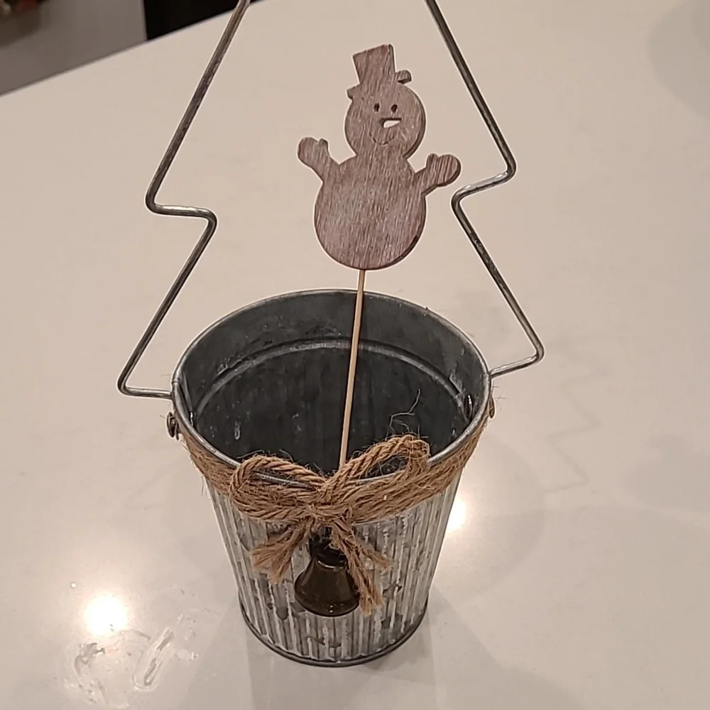 Holiday Snowman Tin Pot/Planter